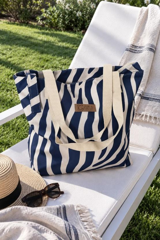 Tote bag de cordura impermeable con cierre y llavero 50 × 50 cm - Imagen 2