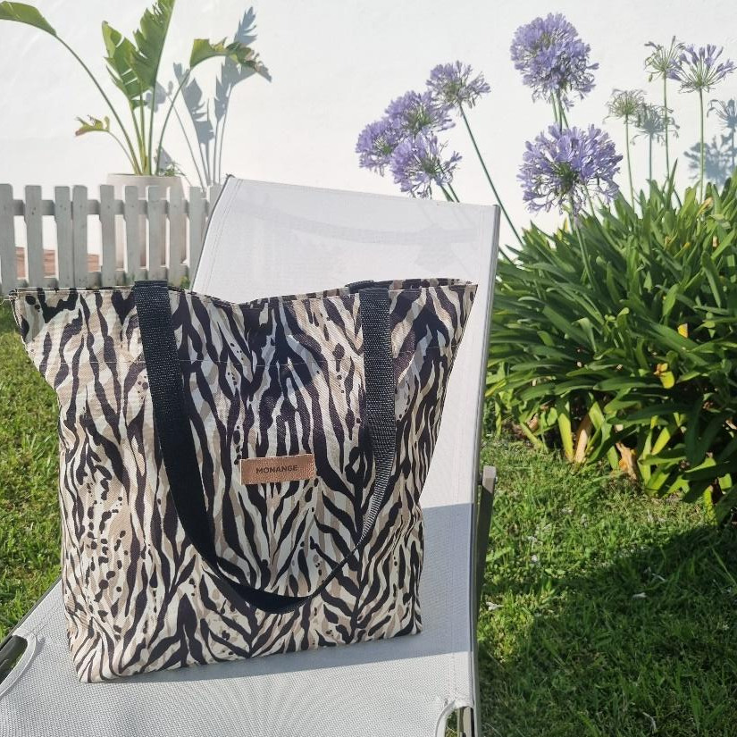 Tote bag de cordura impermeable con cierre y llavero 50 × 50 cm - Imagen 4